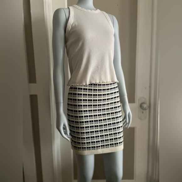 ARITZIA BABATON White/Gray/Black Checkered Knit Mini Skirt sz XS (NWOT) - Picture 2 of 12